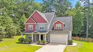 105 Birdsong Court, Aberdeen, NC 28315 — 4-bedroom home in Forest Hills, Aberdeen, NC, photo 2 of 40: 002_trevisuality_105_birdsong_ct-2_324