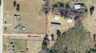 107 Lori Lane, Dunn, NC 28334 — 4-bedroom manufactured home, Dunn, NC, photo 3 of 31: 107 Lori Ln40