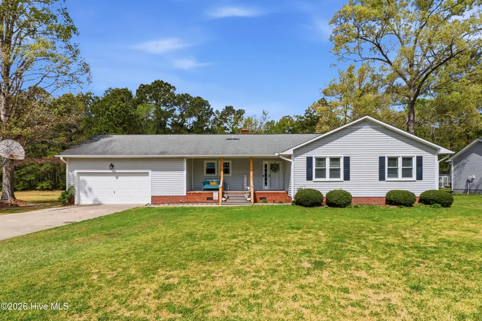2636 Kevin Drive, Kinston, NC 28501 — 3-bedroom home, Kinston, NC, photo 1 of 24: Street View