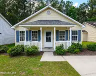228 Forest Park Drive, New Bern, NC 28562 — 3-bedroom home in Surrey Downs, New Bern, NC, photo 21 of 33: 228 Forest Park Drive