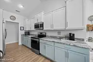 1268 S Shore Drive, Southport, NC 28461 — 3-bedroom home in South Shore Landing, Southport, NC, photo 9 of 49: Coastal Kitchen