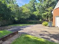 1904 Sedgefield Drive, Kinston, NC 28504 — 4-bedroom home in Sedgefield Forest, Kinston, NC, photo 11 of 43