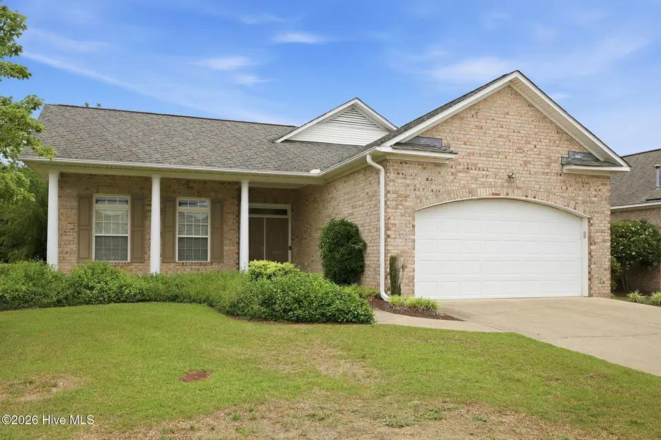 4302 Peninsula Point, Greenville, NC 27834 — 3-bedroom home in Ironwood, Greenville, NC, photo 1 of 49: 3-web-or-mls-IMG_0006