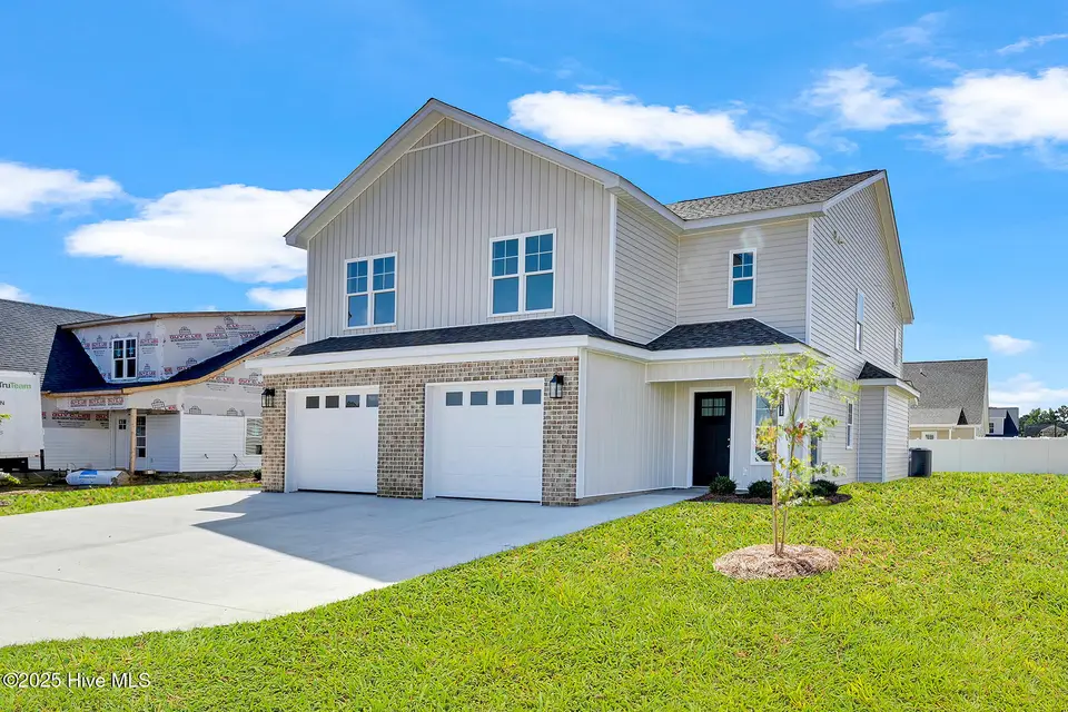 633 Abigail Taylor Drive B, Greenville, NC 27834 — 3-bedroom townhome in Abigail Trails, Greenville, NC, photo 1 of 45: 633 Abigail Taylor Dr-31