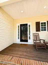 124 Lancashire Lane, West End, NC 27376 — 3-bedroom home in Seven Lakes South, West End, NC, photo 5 of 28
