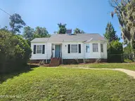 3116 Camden Circle, Wilmington, NC 28403 — 2-bedroom home in Colonial Village, Wilmington, NC, photo 1 of 39