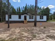 521 Veronica Way, West End, NC 27376 — 4-bedroom manufactured home, West End, NC, photo 3 of 45: PXL_20260731_162123327