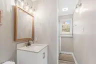 902 Ocean Drive E&W, Emerald Isle, NC 28594 — 4-bedroom home in Emerald Isle By The Sea, Emerald Isle, NC, photo 24 of 45: Full Bath - East Side