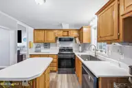 319 Beachwood Drive NW, Calabash, NC 28467 — 3-bedroom manufactured home in Ocean Forest, Calabash, NC, photo 8 of 42