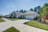 2010 Montford Drive, New Bern, NC 28562 — 3-bedroom home in West New Bern, New Bern, NC, photo 5 of 53: 05-2010_Montford-36
