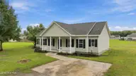 1036 Scott Road, Elizabeth City, NC 27909 — 3-bedroom home in Brays Estates, Elizabeth City, NC, photo 4 of 41: 4_j2rem_001