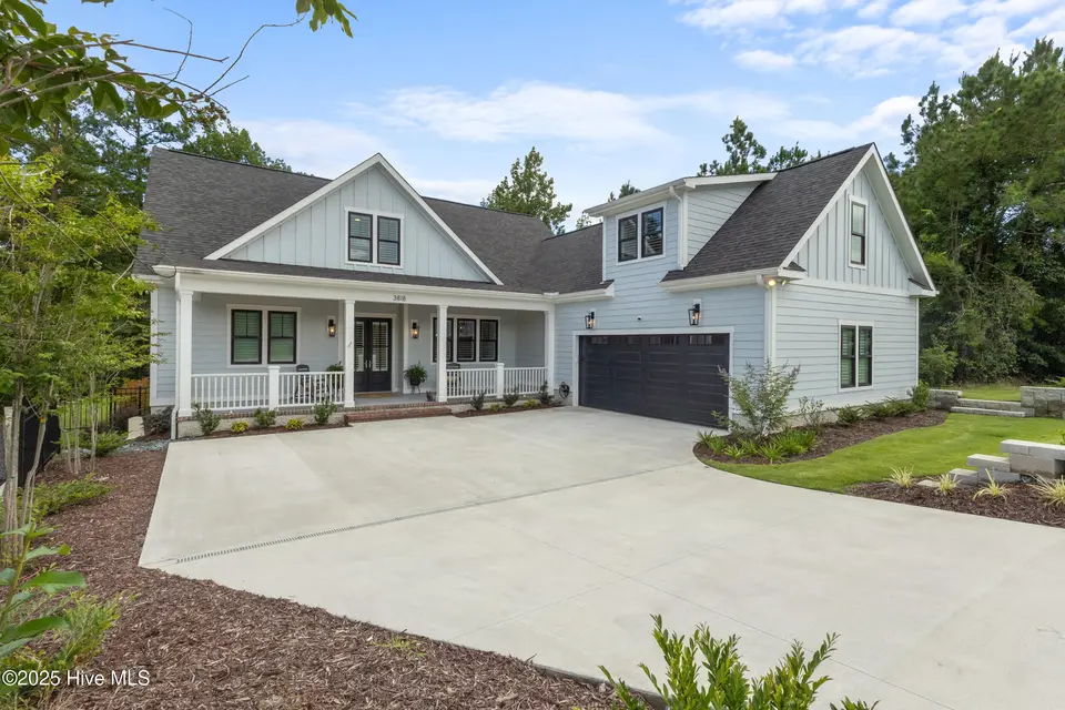 3818 Lemon Drop Lane NE, Leland, NC 28451 — 4-bedroom waterfront home in The Bluffs on the Cape Fear, Leland, NC, photo 1 of 52: 2_img_5029