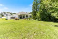 362 Hope Creek Drive, Hampstead, NC 28443 — 3-bedroom home in Hope Creek, Hampstead, NC, photo 2 of 32
