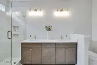 254 Longhill Drive, Wilmington, NC 28412 — 3-bedroom home in Riverlights, Wilmington, NC, photo 12 of 26: Primary Bathroom