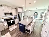 2204 Staley Court, Kinston, NC 28504 — 4-bedroom home in Marion Heights, Kinston, NC, photo 11 of 32: Kitchen