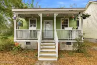 209 Mcrae Street, Wilmington, NC 28401 — 3-bedroom home in Downtown, Wilmington, NC, photo 1 of 35: 01front