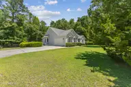 140 Pintail Lane, Rocky Point, NC 28457 — 3-bedroom waterfront home in Swann Plantation, Rocky Point, NC, photo 2 of 34