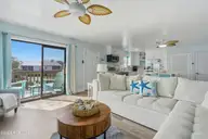 212 Oyster Lane, North Topsail Beach, NC 28460 — 3-bedroom townhome in North Topsail Shores, North Topsail Beach, NC, photo 13 of 68: 212 oyster ln _ Interior-Exterior 45