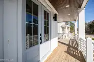 629 Vale Drive, Wilmington, NC 28411 — 4-bedroom home in Marsh Landing Place, Wilmington, NC, photo 4 of 51: Vale629-2fpchLFL33A1688 copy