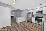 601 Silver Grass Court, Wilmington, NC 28405 — 3-bedroom home in Weatherwood, Wilmington, NC, photo 6 of 24: 601SilverGrassCourt-22