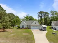 116 Bur Oaks Boulevard, Newport, NC 28570 — 3-bedroom home in Bur Oaks, Newport, NC, photo 2 of 49: 2-web-or-mls-116 Bur Oaks Blvd 002