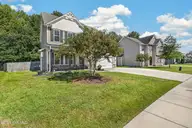 804 Oleander Street, Jacksonville, NC 28540 — 4-bedroom home in Williamsburg Plantation, Jacksonville, NC, photo 3 of 41
