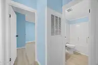 211 Pond Road, Rocky Point, NC 28457 — 3-bedroom manufactured home in Arvida Lands, Rocky Point, NC, photo 22 of 36: 13_hallway
