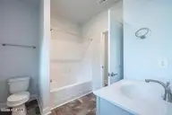 192 Seashore Street, Grimesland, NC 27837 — 4-bedroom home in Summer Place, Grimesland, NC, photo 16 of 22: Bathroom 2