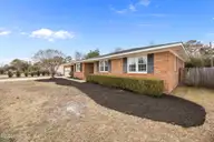 129 Tanbridge Road, Wilmington, NC 28405 — 4-bedroom home in Windemere, Wilmington, NC, photo 4 of 42: 10-web-or-mls-Photo Feb 24 2026, 5 25 03