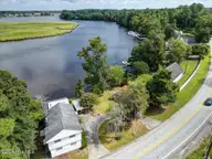 1298 Brices Creek Road, New Bern, NC 28562 — 1-bedroom waterfront home, New Bern, NC, photo 22 of 33: 02-1298_Brices _Creek-22