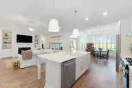 127 Windswept Lane, Beaufort, NC 28516 — 4-bedroom home in Beaufort Club, Beaufort, NC, photo 15 of 60: Kitchen