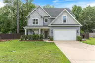 752 Sun Road, Aberdeen, NC 28315 — 5-bedroom home in Forest Hills, Aberdeen, NC, photo 1 of 52: 752 Sun Rd-LR-JFP-4