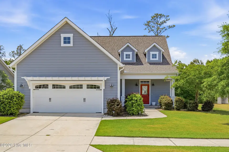 5732 Brown Pelican Lane, Wilmington, NC 28409 — 4-bedroom home in Kaylies Cove, Wilmington, NC, photo 1 of 38: 2_front center