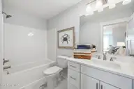 200 Olde Towne Yacht Club Drive 54, Beaufort, NC 28516 — 3-bedroom waterfront townhome in Inlet Cove Townhomes, Beaufort, NC, photo 17 of 55: Suite 3 Bath
