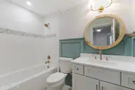805 Mulberry Street Unit 114, Beaufort, NC 28516 — 1-bedroom condo in 805 Mulberry, Beaufort, NC, photo 18 of 25: Study Full Bathroom
