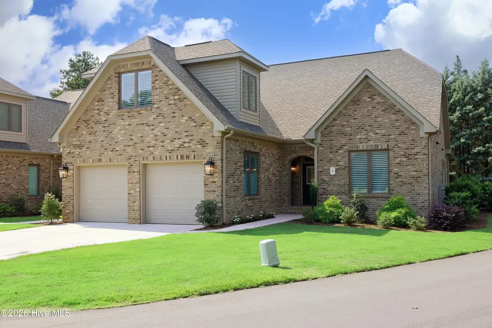 1 Castle Bridge Court, Pinehurst, NC 28374 — 3-bedroom townhome in Cotswold, Pinehurst, NC, photo 1 of 48: 01FrontAngled
