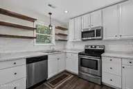 912 Laurel Lane, Jacksonville, NC 28546 — 3-bedroom home in Deerfield, Jacksonville, NC, photo 3 of 35