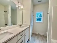 120 Edgewater Drive, Seven Lakes, NC 27376 — 3-bedroom home in Seven Lakes North, Seven Lakes, NC, photo 15 of 27: 2nd Bathroom