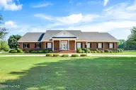 506 Lake Shore Drive, Warsaw, NC 28398 — 4-bedroom waterfront home in Grove Creek, Warsaw, NC, photo 1 of 44