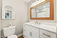 2802 Monroe Drive, New Bern, NC 28562 — 3-bedroom home in Southgate, New Bern, NC, photo 13 of 49: 14-web-or-mls-0C0A7891-edit