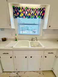 2012 Hwy 258 N, Kinston, NC 28504 — 3-bedroom home in Falling Creek, Kinston, NC, photo 10 of 50: IMG_4312