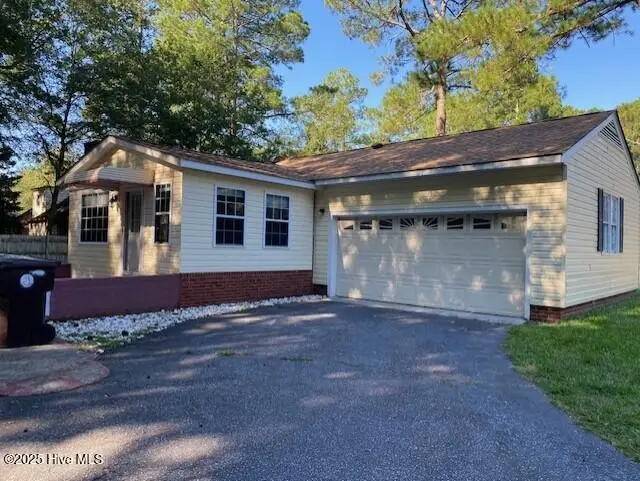1000 S Claiborne Street S 0, Goldsboro, NC 27530 — 4-bedroom home in Woodford, Goldsboro, NC, photo 1 of 18: 1000 S Claiborne St