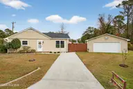 141 Southwold Drive, Wilmington, NC 28409 — 3-bedroom home in Waterford Place, Wilmington, NC, photo 8 of 37: 141SouthwoldDrive-6