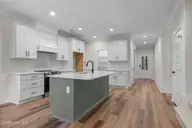 116 Pine View Boulevard, Beaufort, NC 28516 — 3-bedroom home in Beau Coast West, Beaufort, NC, photo 4 of 39: Kitchen