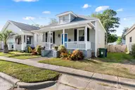 1907 Castle Street, Wilmington, NC 28403 — 3-bedroom home in Manhattan, Wilmington, NC, photo 4 of 56: 1907CastleSt - 4
