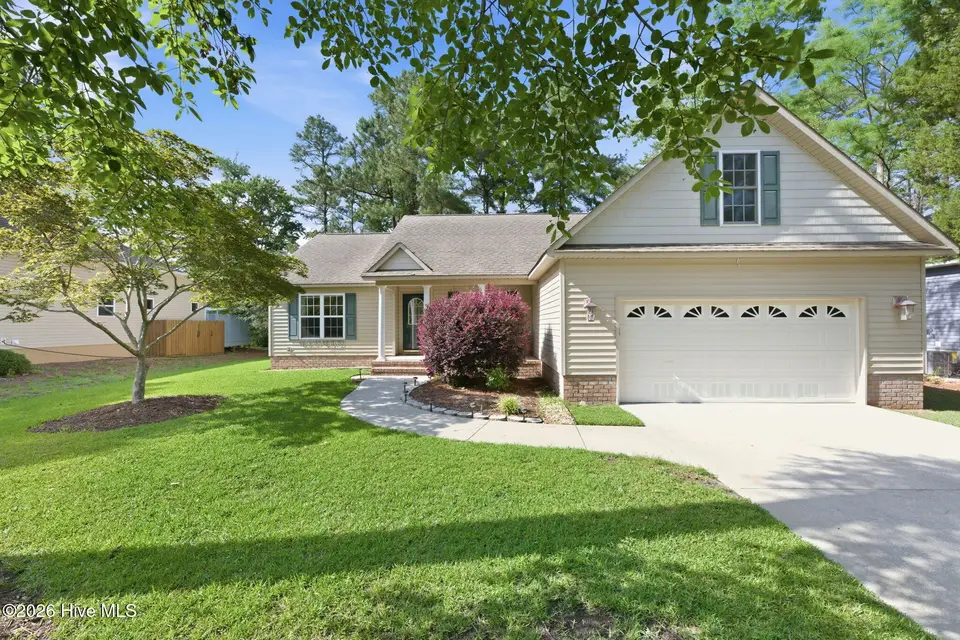 1007 Barkentine Drive, New Bern, NC 28560 — 3-bedroom home in Fairfield Harbour, New Bern, NC, photo 1 of 60: Home on Golf Course Lake