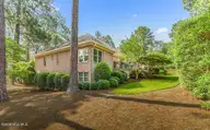 62 Stoneykirk Drive, Pinehurst, NC 28374 — 3-bedroom home in Pinewild CC, Pinehurst, NC, photo 19 of 50: 260626-62StoneyKirk-0579