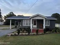 1239 Brogden Road, Smithfield, NC 27577 — 3-bedroom home, Smithfield, NC, photo 3 of 15: IMG_7449