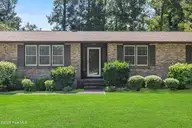5 Forest Court, Jacksonville, NC 28540 — 3-bedroom home in Houston Heights, Jacksonville, NC, photo 3 of 36