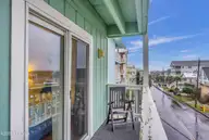 902 Carolina Beach Avenue N Unit 2b, Carolina Beach, NC 28428 — 2-bedroom waterfront condo in Reefs, Carolina Beach, NC, photo 22 of 38: 21_902 carolina beach ave. n00018